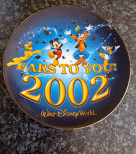 Walt Disney World  “Ears to you !” 2002" Collectors Plate, Mickey, Pluto, goofey