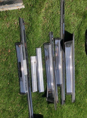Mercedes w220 door step - mercedes, sill