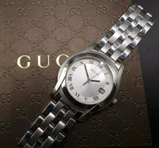 Gucci Mens Quartz Watch SWISS 5500M Stainless Steel WR Date BOX/PAPERS 2016