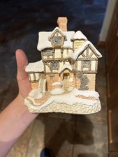 David Winter Ebenezer Scrooge's Counting House 1987 Winter Cottages Collection