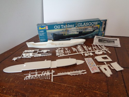 Revell 400 oil tanker - 1:400,