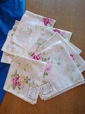 Set of 8 Royal Albert Linens