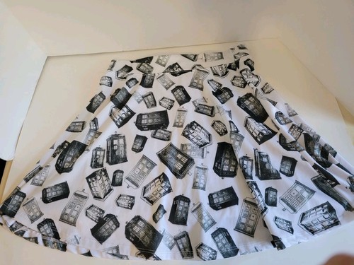 Doctor who her universe tardis - doctor,