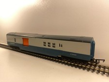 Hornby R401 Operating Royal Mail TPO (Travelling Post Office) Coach – OO Gauge