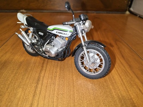 Kawasaki 400 motorcycle old - 400,