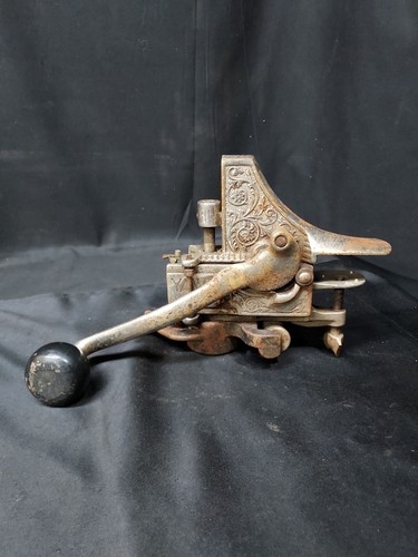 Antique yankee wine - yankee, bottle