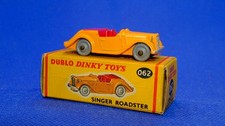 Dinky Dublo 062, Singer Roadster,  Grey plastic tyres, Near mint boxed