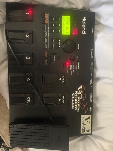 Roland vg88 guitar synth - roland, pedal