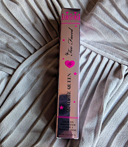 Too faced quickie queen - too,