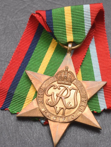 Ww2 medal the pacific star - the,
