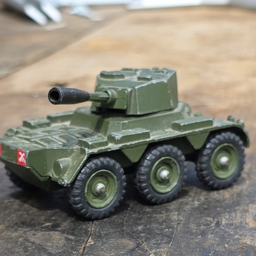 Corgi 906 saladin armoured - saladin,