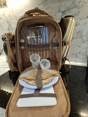 Picnic backpack with tableware - with,