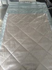 Dunelm Single Quilted Throw Nouveau Rose Design