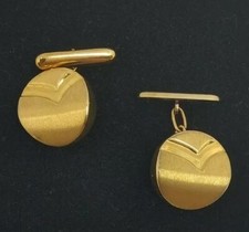 18K Gold Cufflinks. 5.55