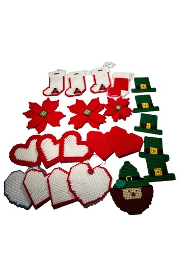 Lot handmade plastic canvas - lot,