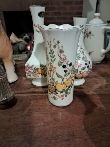 Aynsley somerset vases - 3,