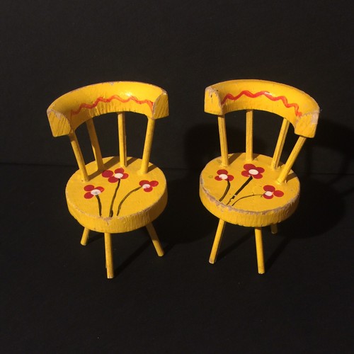 Vintage turned wood yellow - vintage,