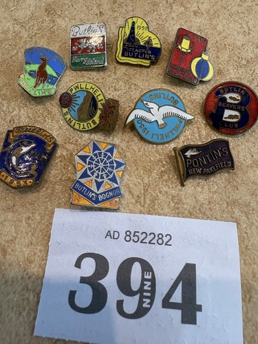 Butlins badges - butlins,