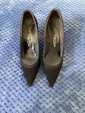 Vintage 1960's Ladies Black  winklepicker  Shoes Size 4 very good condition