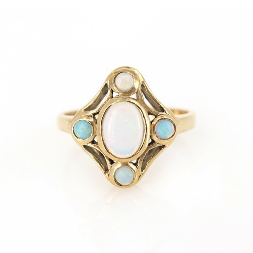 Yellow gold ring opal - 9k,