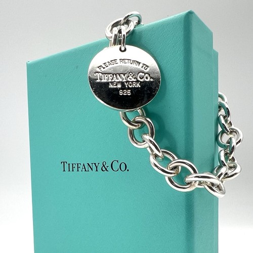 Tiffany return to - &,