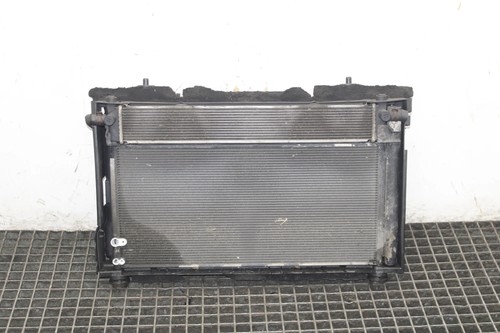 Lexus zwa10 200h - zwa10, radiator