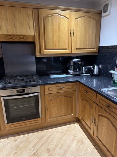 Solid oak kitchen worktops - solid,