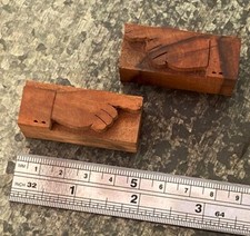 2x POINTING HAND letterpress