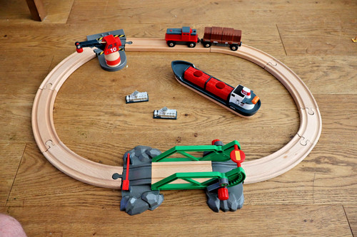 Brio 33061 cargo harbour - cargo,