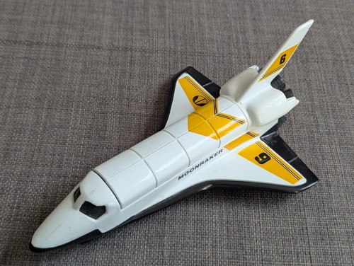 Corgi classics james bond 007 - corgi,