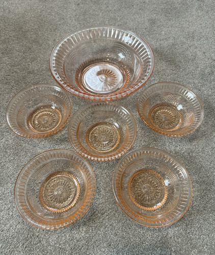 Unmarked piece bowl set - 6-piece,