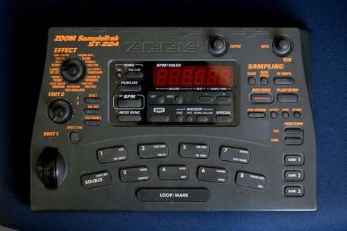 Zoom sampletrak 224 - zoom, sampler