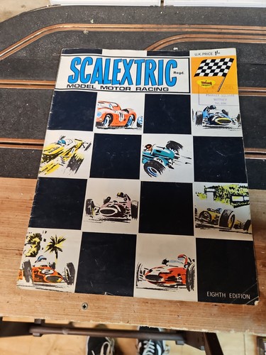 Scalextric 8th edition - 8th,