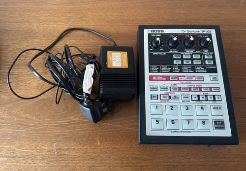Boss sample 303 - dr., sp-303