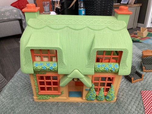 Happyland yellow rose cottage - yellow,