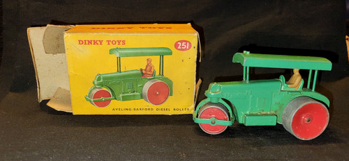 Vintage die cast 251 - die,