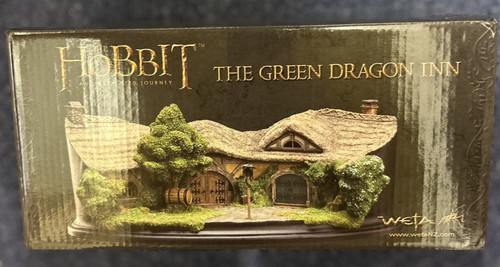 Weta the green dragon inn - dragon, lord