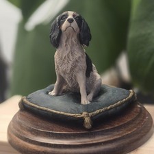 Country artists dog figurine - artists,