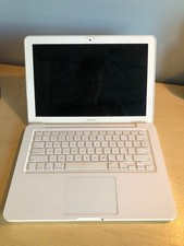 2009/2010 White MacBook