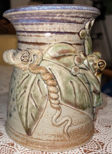 Detailed majolica style art - detailed,