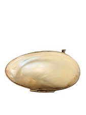 VINTAGE MUSSELL SHELL COIN