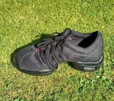 Sansha Hi-step Split Sole Dance Sneaker, Black sole and black upper with glitter