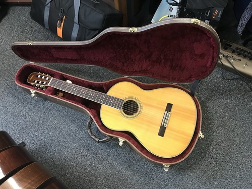 Yamaha 400 classical guitar - classical,