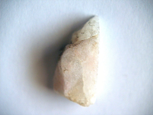 Tugtupite raw stone high - stone,