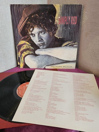 Simply red picture book - simply,