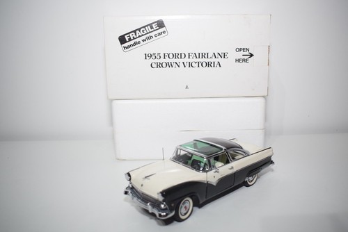 Danbury mint 1955 ford - 1:24,