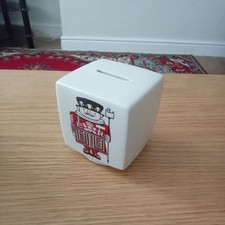 Vintage 1970s Beefeater / Tower Of London 8cm Cube Money Box Broadstairs Pottery