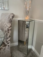 Mirrored  Bevelled Column Pedestal Display Stand