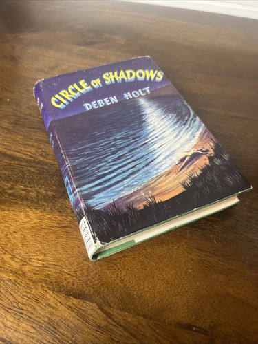 Circle shadows deben - of,