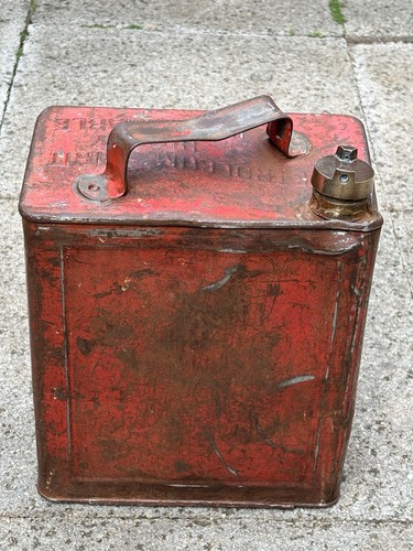 Vintage gallon petrol oil - vintage,